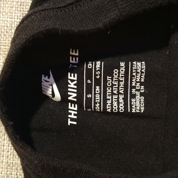 Nike tee - Picture 3 of 4